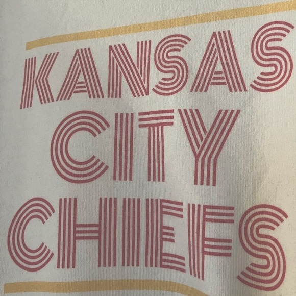 Kansas City Chiefs White Fleece Sweatshirt - Picture 3 of 4
